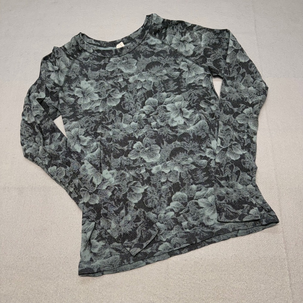 Athleta Momentum Floral Top Womens Small Sage Green Long Sleeve Activewear Shirt